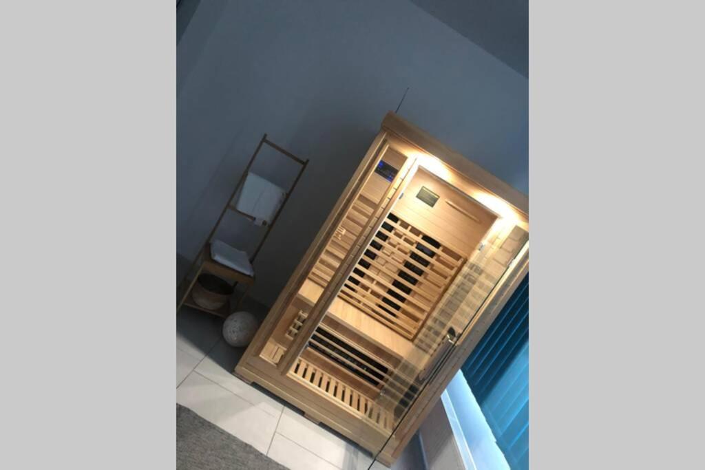 Stadtsuite Mit Sauna In Wiener Neustadt 135 M2 Exterior photo
